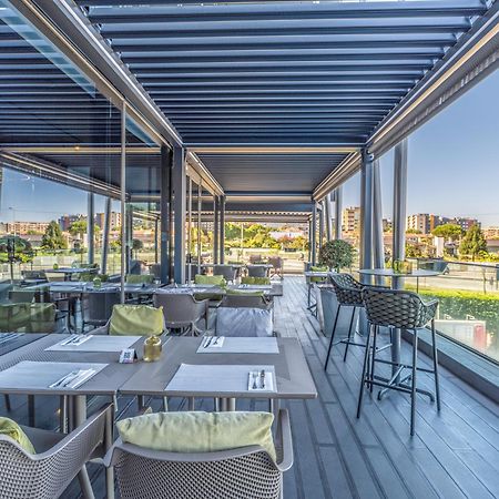Melia Braga Hotel & Spa Ngoại thất bức ảnh The restaurant