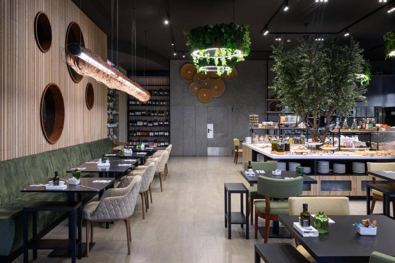 Melia Braga Hotel & Spa Ngoại thất bức ảnh Restaurant interior