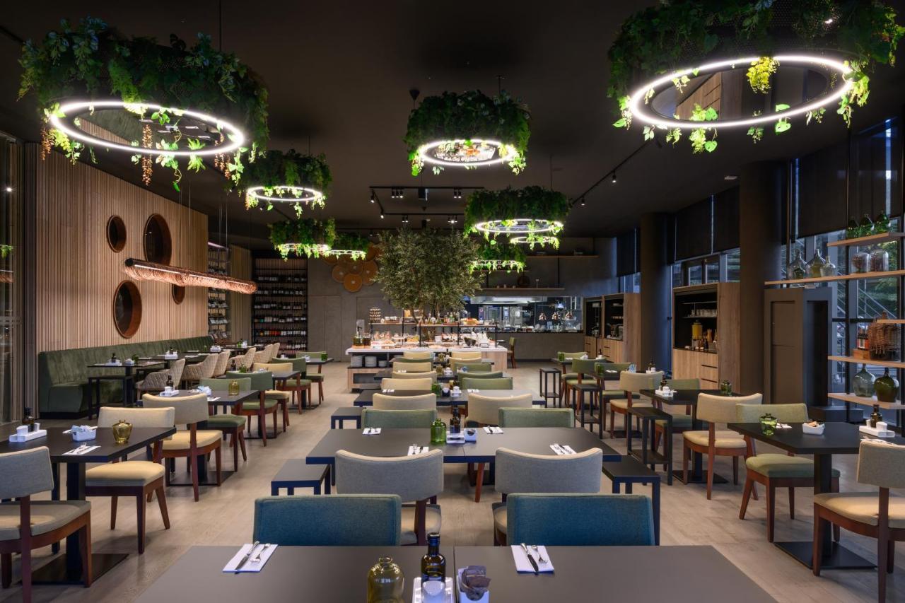 Melia Braga Hotel & Spa Ngoại thất bức ảnh The interior of the restaurant