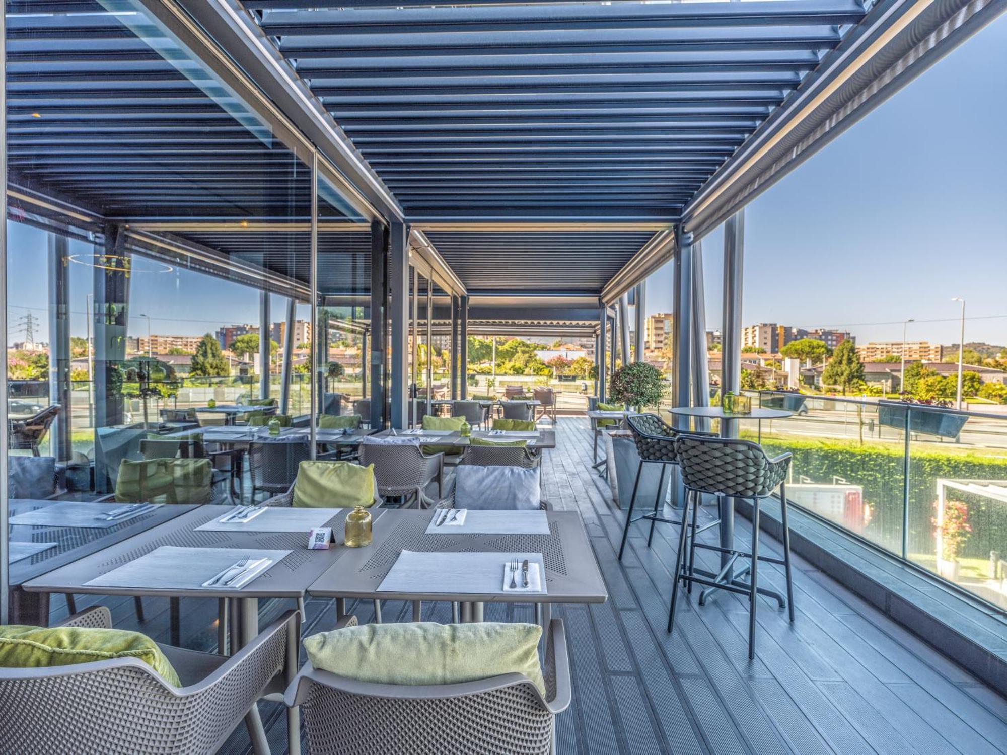 Melia Braga Hotel & Spa Ngoại thất bức ảnh The restaurant