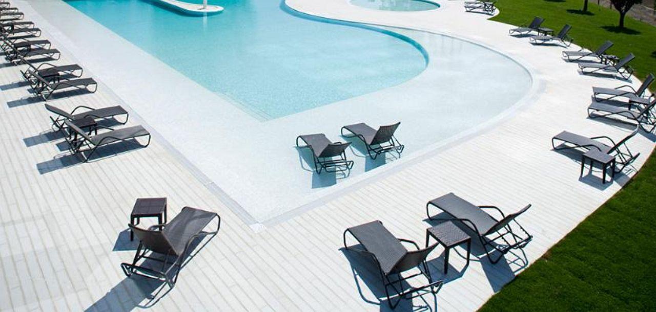 Melia Braga Hotel & Spa Ngoại thất bức ảnh The pool at the Villa A