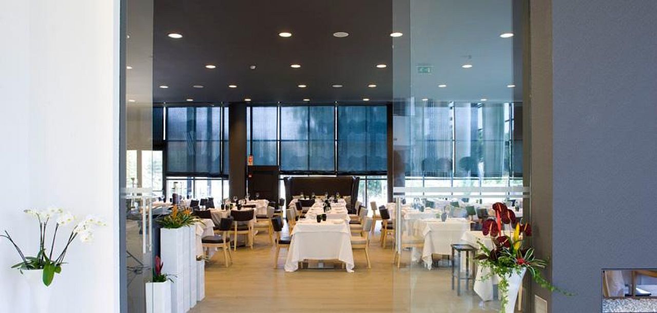 Melia Braga Hotel & Spa Nhà hàng bức ảnh Restaurant "La Terraza"