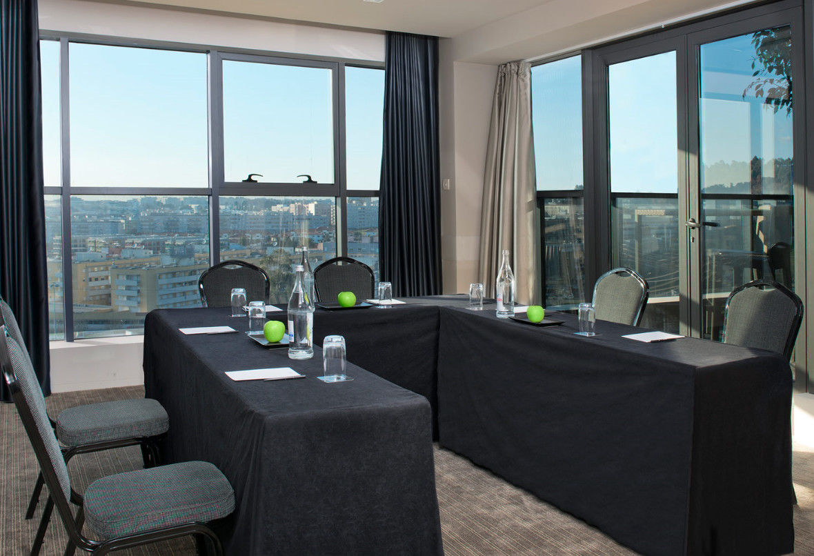 Melia Braga Hotel & Spa Ngoại thất bức ảnh Meeting room