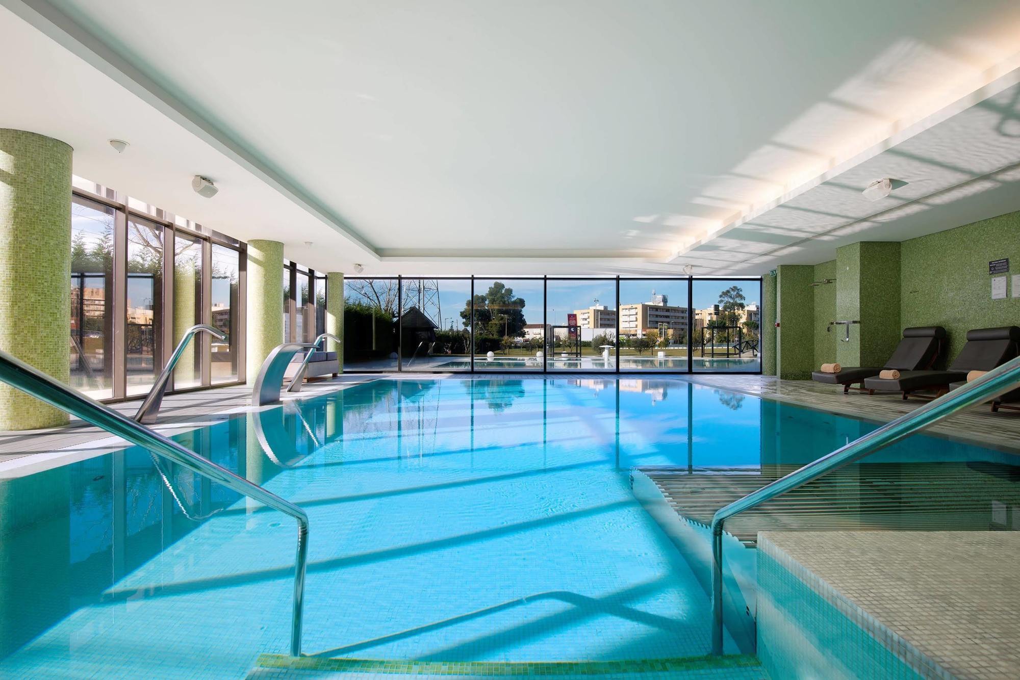 Melia Braga Hotel & Spa Ngoại thất bức ảnh Indoor pool